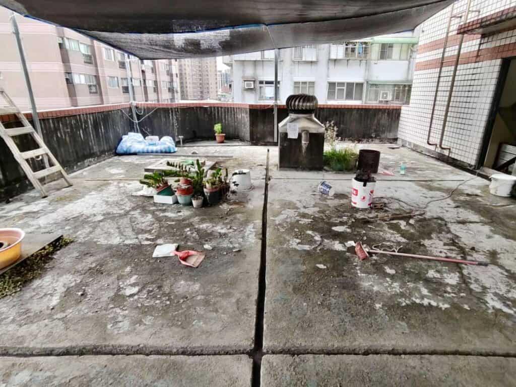 頂樓防水工程基面整理與透氣排濕系統施作
